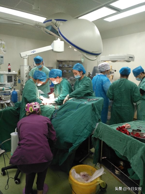 生死48小时成功抢救一名产妇,孕早期打麻将出血