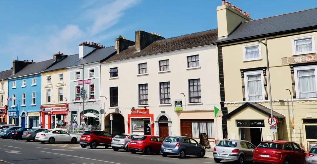 飞鸟越过珊瑚海,飞鸟越过山林