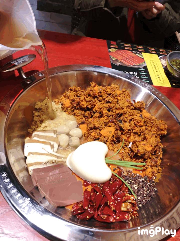 谢霆锋成都打卡百年老店,谢霆锋打卡上海网红店