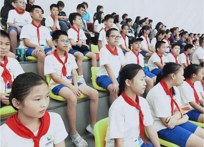 小学生奇葩请假条走红老师神回复,小学生的请假条走红老师气晕