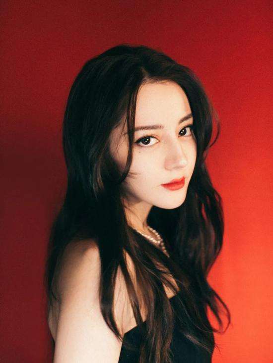 夏天如何让自己的皮肤更白,皮肤太黑怎么可以让皮肤瞬间变白