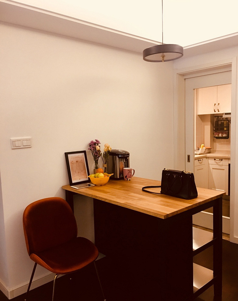 30岁女性独自装修,独居女孩的单身小屋布置设计