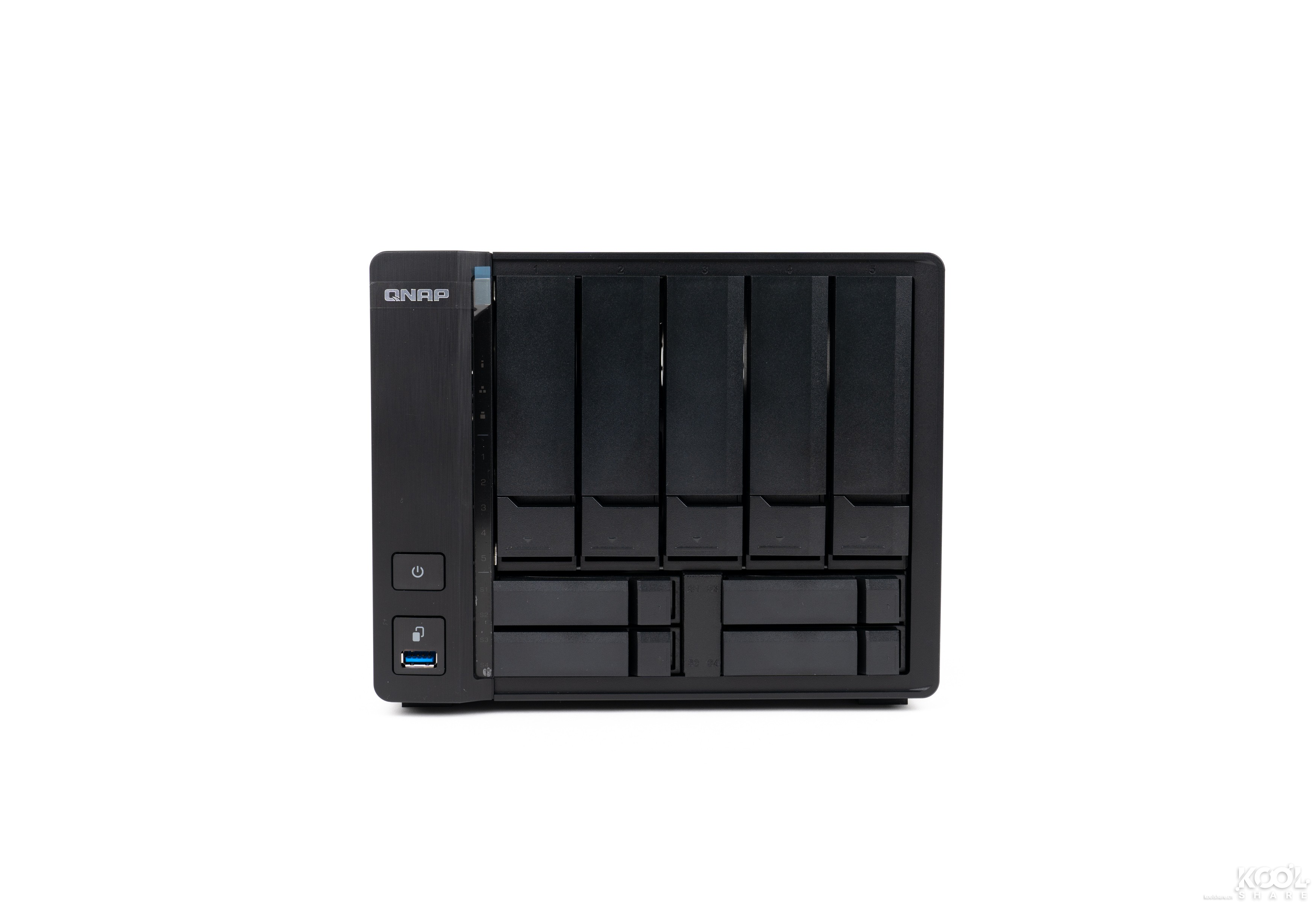 经济型9盘位NAS，QNAPTVS-951N开箱拆解评测