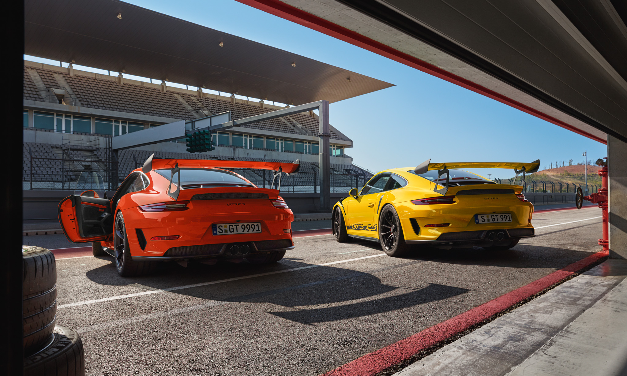 4个轮毂加at胎多少钱,4个轮毂是通用的吗