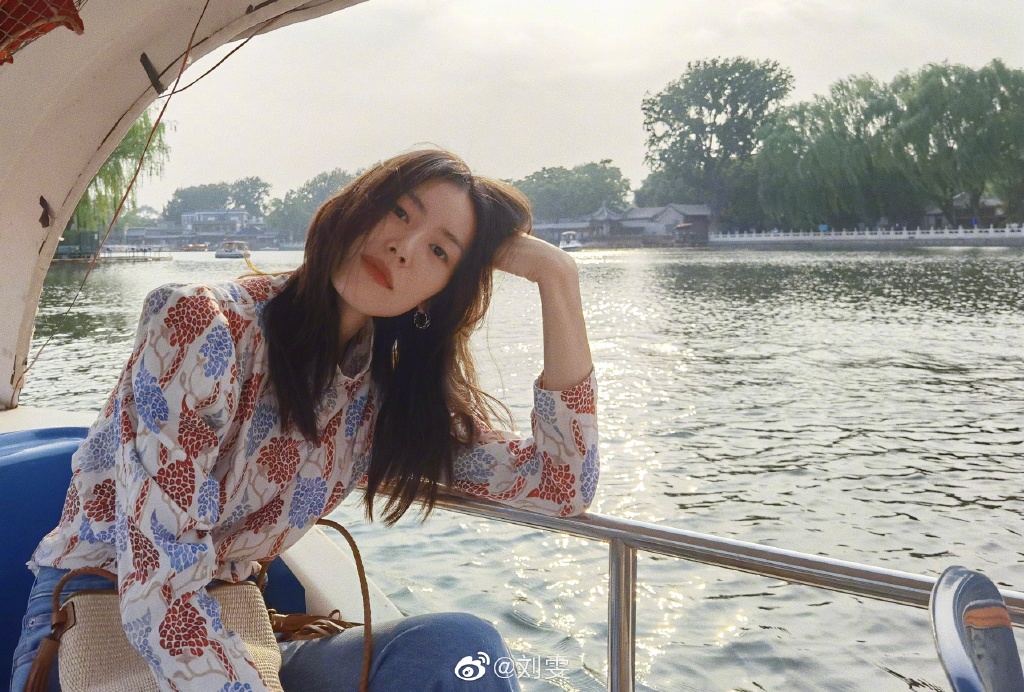 内双单眼皮怎么化妆简单又好看,内双单眼皮日常化妆