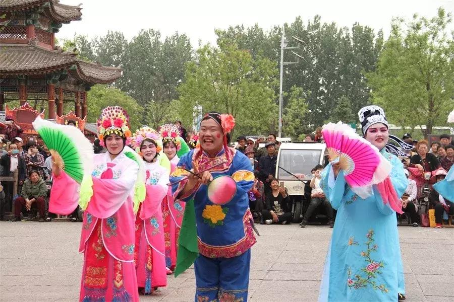 精彩纷呈的旅游胜地及攻略,精彩纷呈的旅游景点游览行程