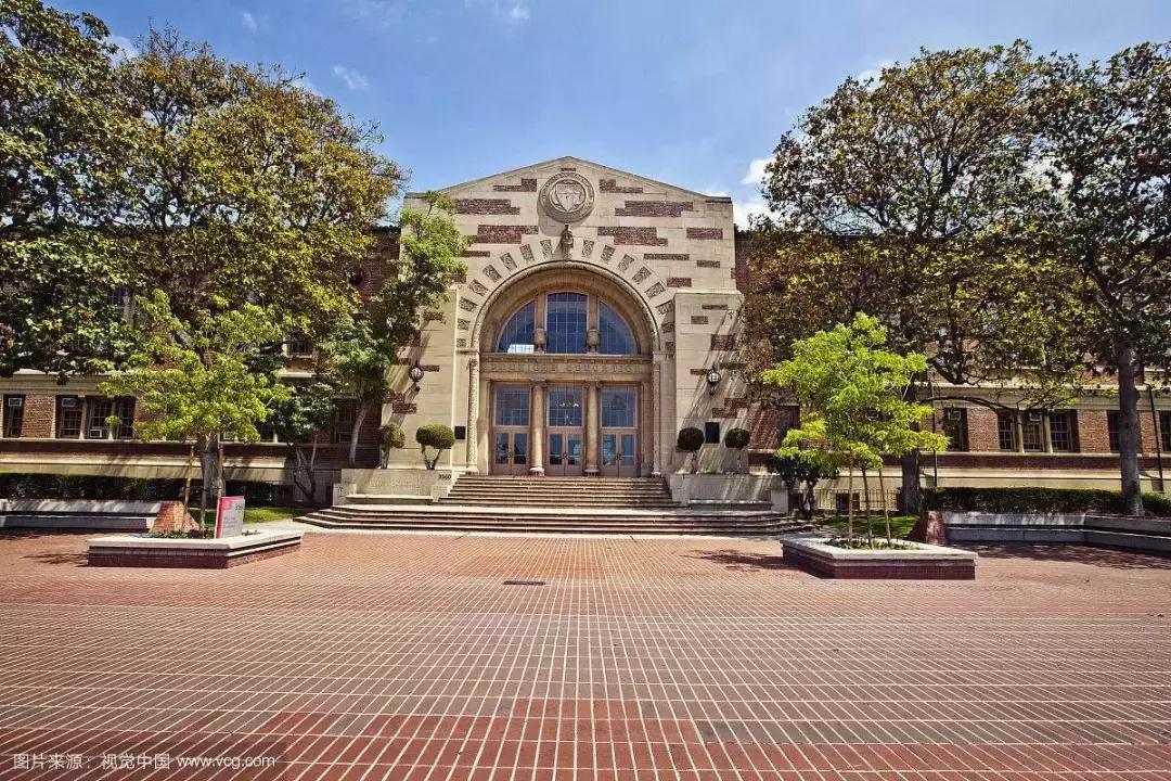 地处加州，工程学院全美TOP10，硅谷校友多，就业资源丰富...