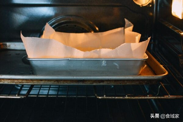 无烤箱做瑞士卷,瑞士卷怎么做才甜而不腻