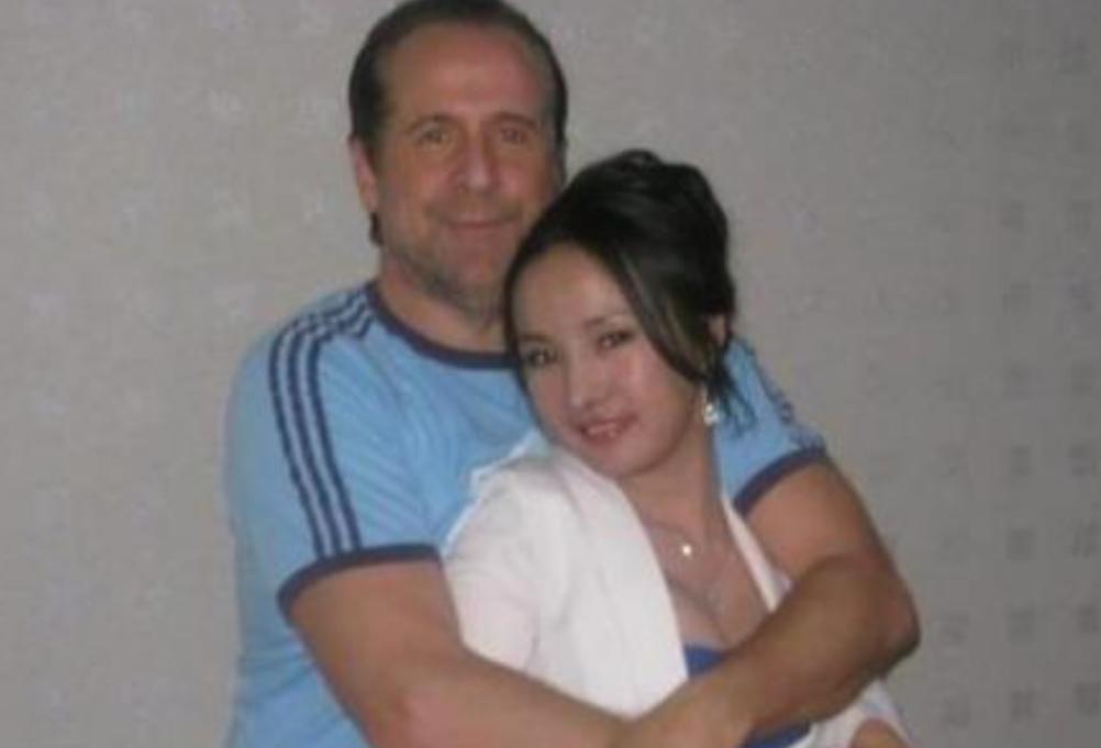 干露露为什么突然凉了?曾与大咖关系亲近,如今发文:孤枕难眠