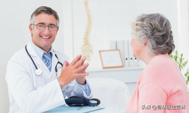 腰椎有骨刺膝盖有骨刺吃什么药,膝盖长骨刺喝骨刺消痛液可以吗