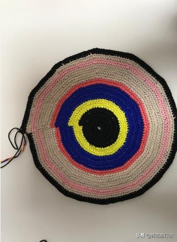 手工钩针编织手提包成品,钩针编织时尚又漂亮的女生手提包