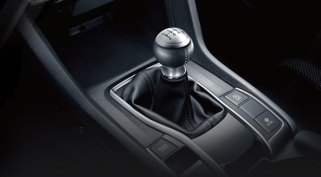 “撸一撸”更快乐本田思域掀背版手动挡你爱了没?