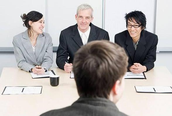 一头牛900斤怎么搭800斤的桥,奇葩面试题一头牛重800千克