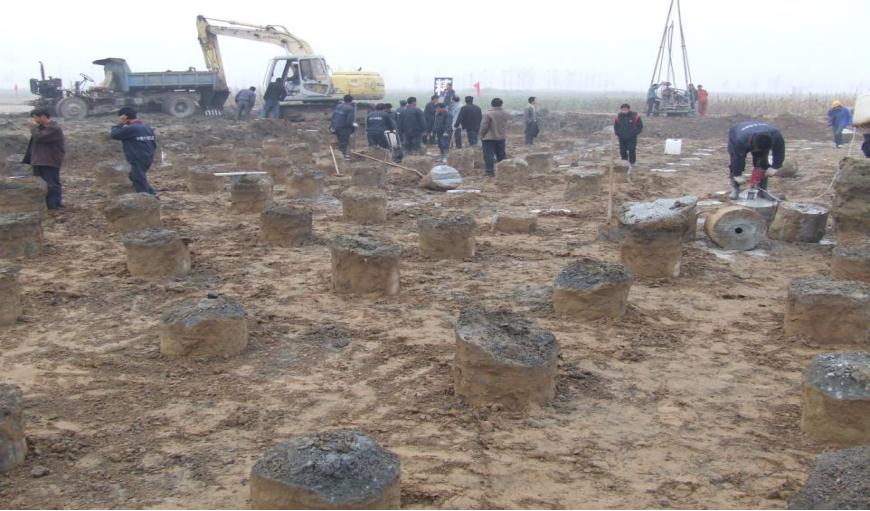 素混凝土桩与cfg桩施工有什么区别,混凝土灌注桩施工工艺图