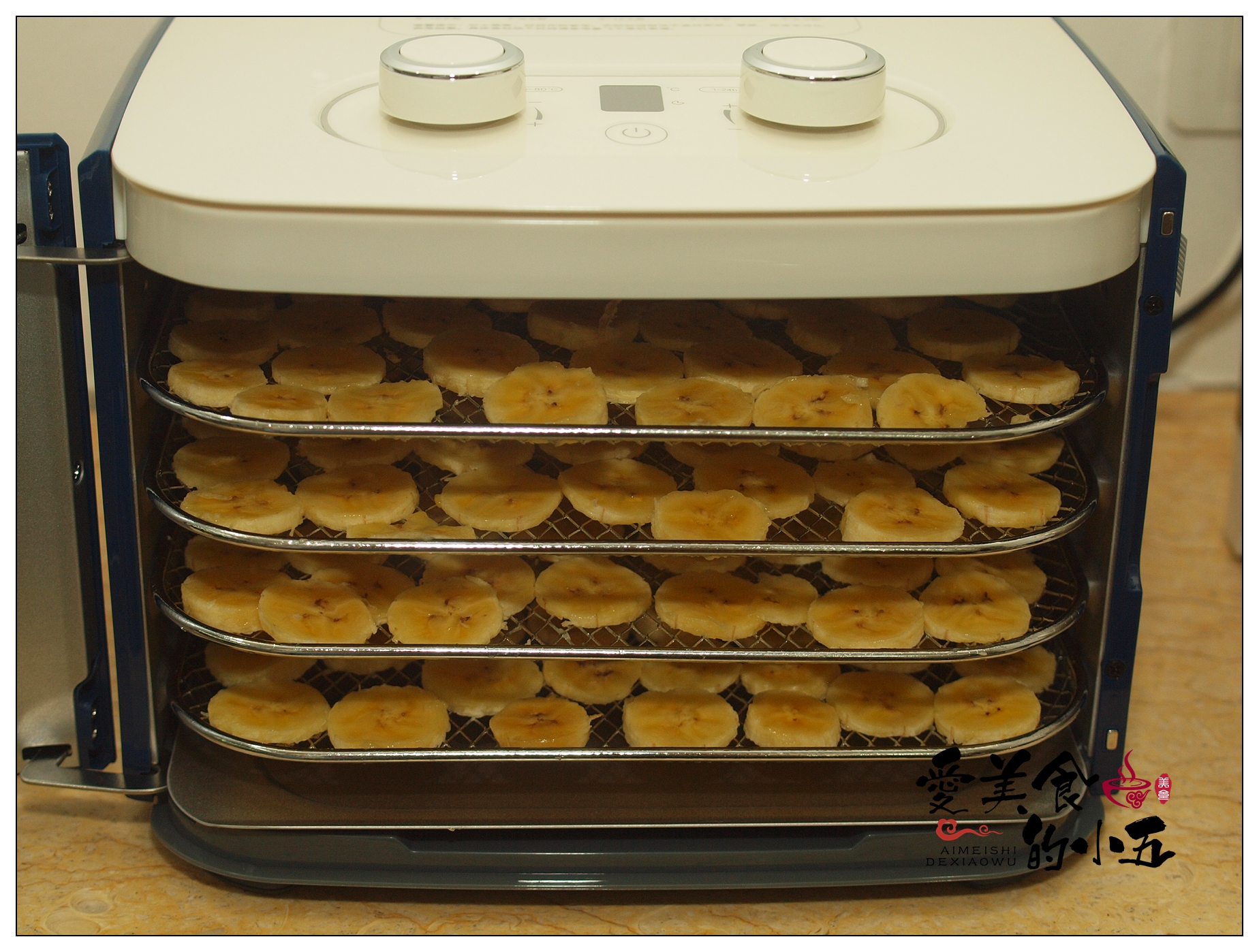 干果机香蕉干片的制作全过程,摩飞干果机做香蕉干方法