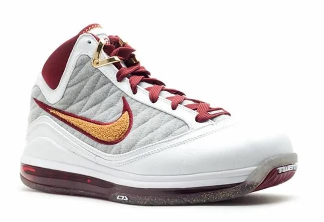 lebron7宣告复刻,lebron07