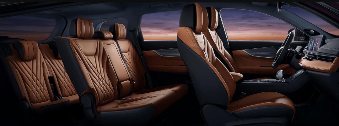 售价15.79万起奇瑞瑞虎8,2.0款瑞虎8plus预售价格