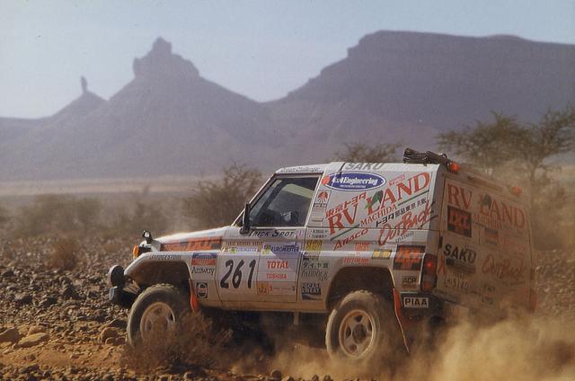 陆地巡洋舰的辉煌历程,陆地巡洋舰超强越野性能