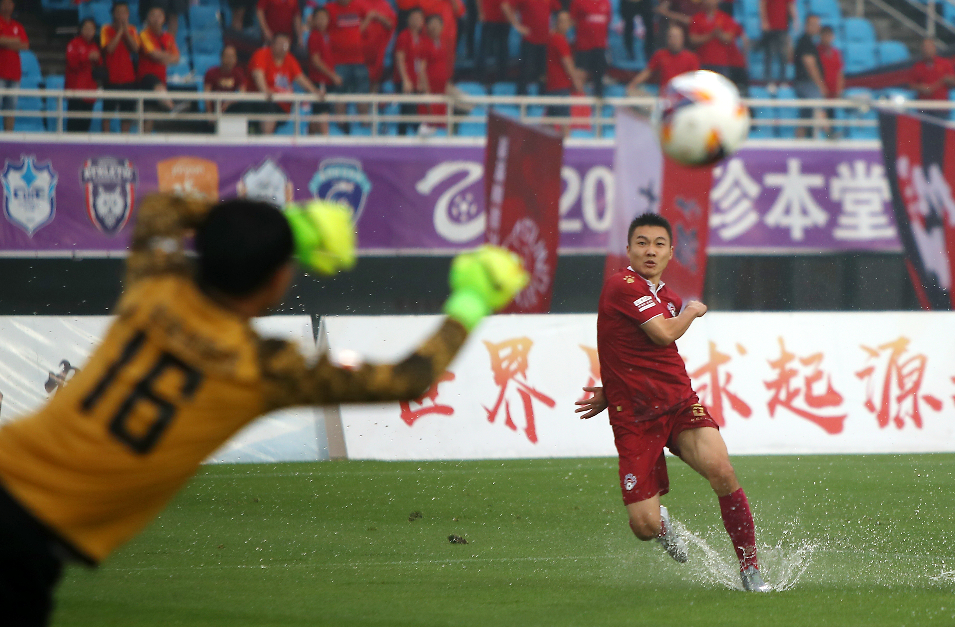 淄博蹴鞠足球最新消息,2020淄博蹴鞠热身赛