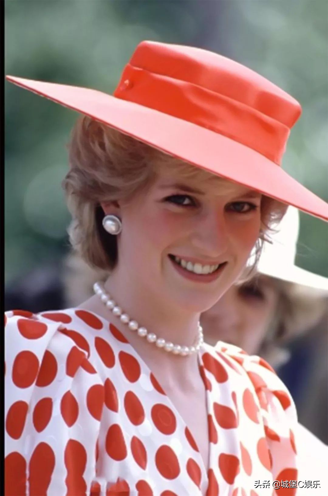 戴安娜和雅子第一次见面,雅子妃和戴安娜1995见面