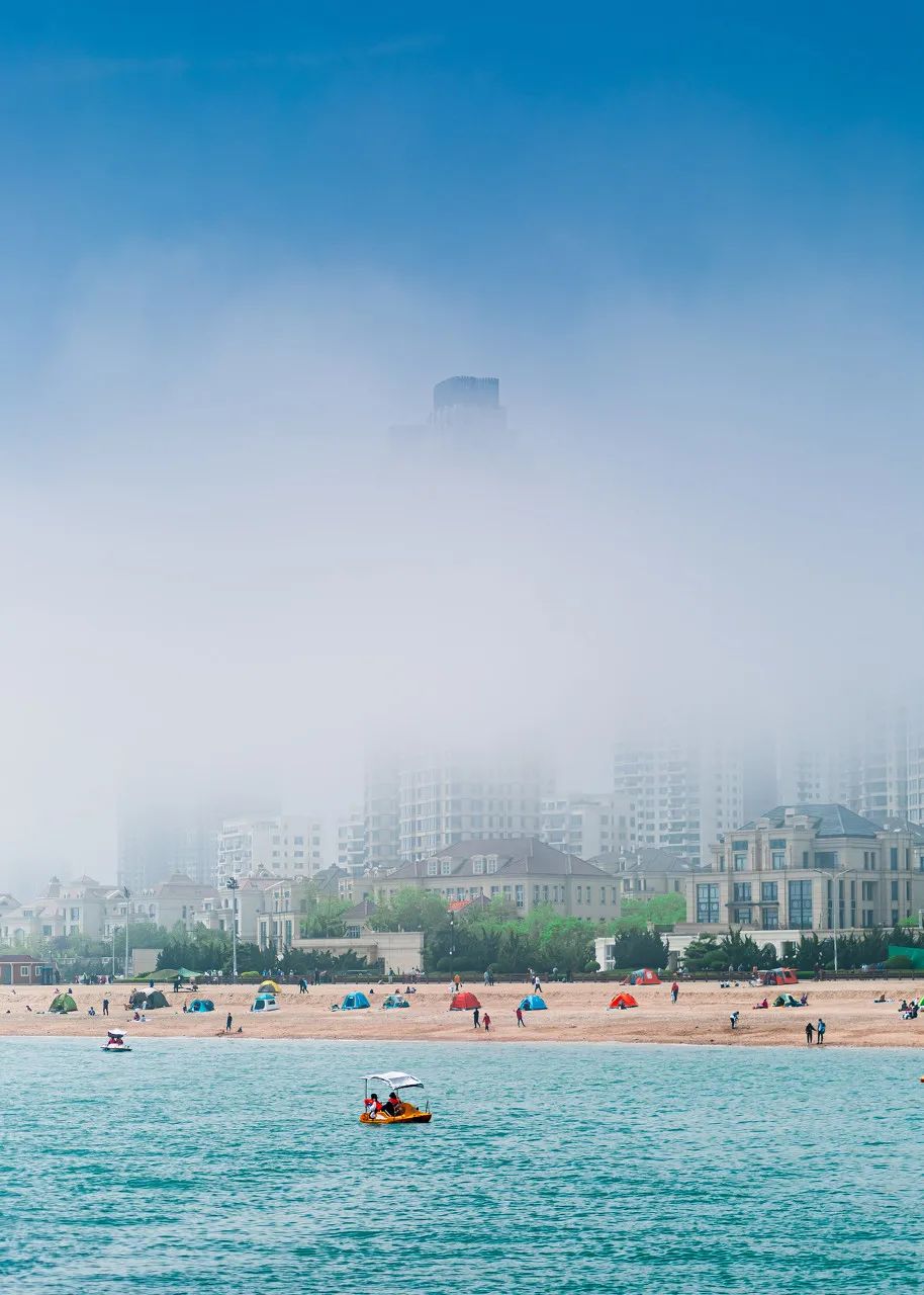 这些特大城市里，这个北方海边城市真的挺“大”