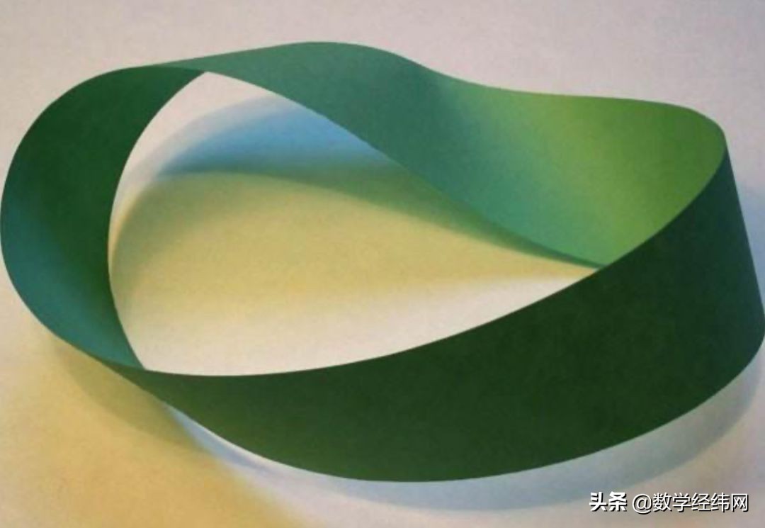 袁亚湘院士《数学漫谈》报告系列之数学的特点