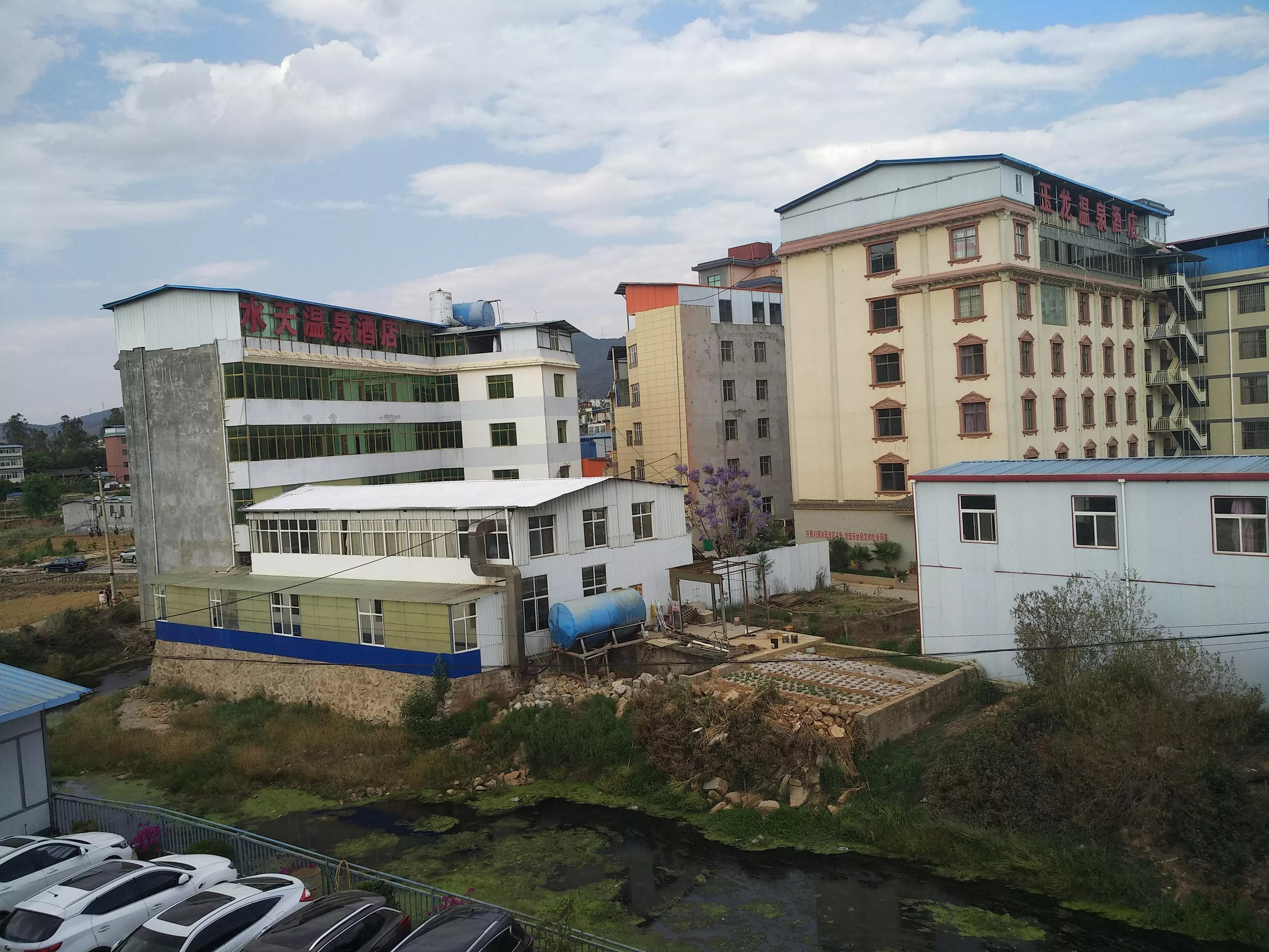 罗茨温泉吃住一条龙,罗茨温泉哪里好又便宜