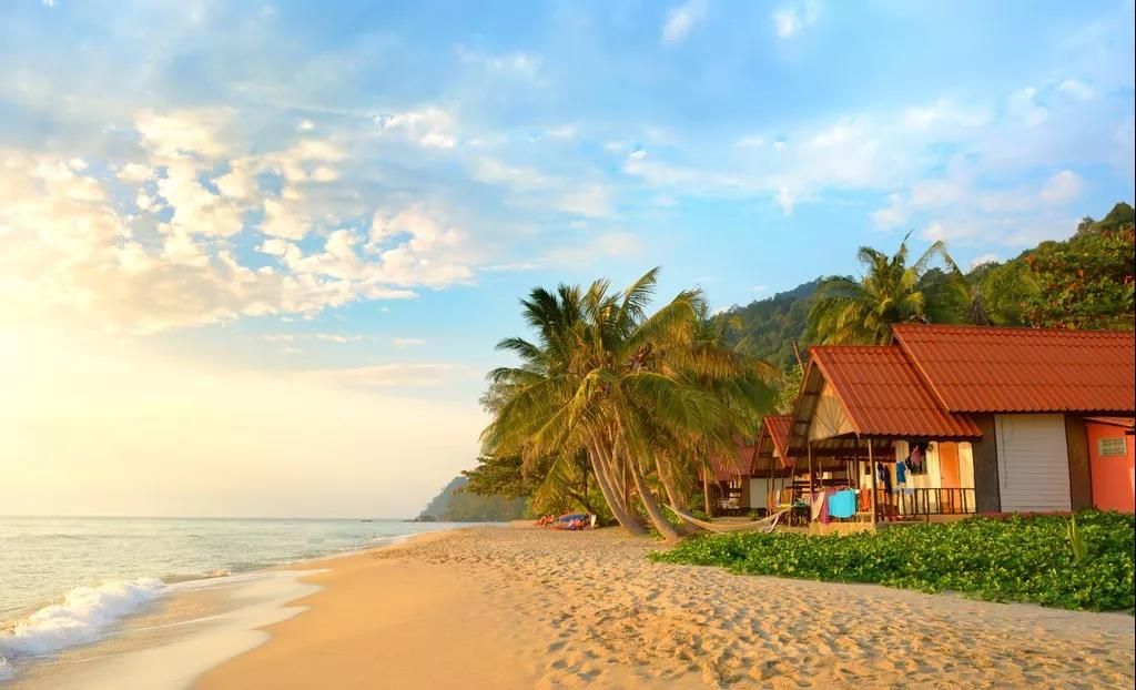 泰国普吉岛和芭提雅哪个值得去,普吉岛和芭提雅哪个值得去