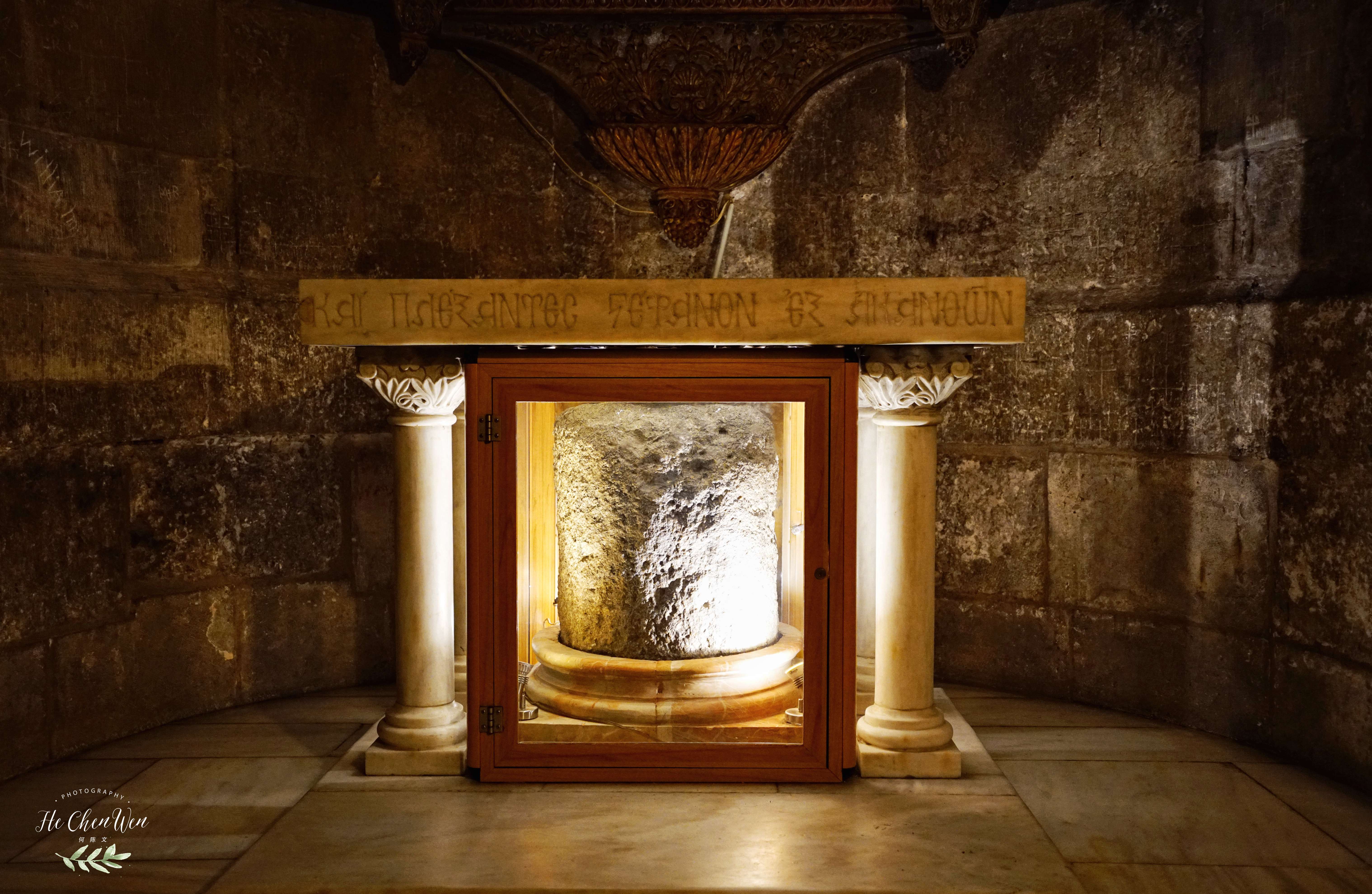 基督教圣地，耶稣在这里遇难、安葬、复活，信徒慕名而来