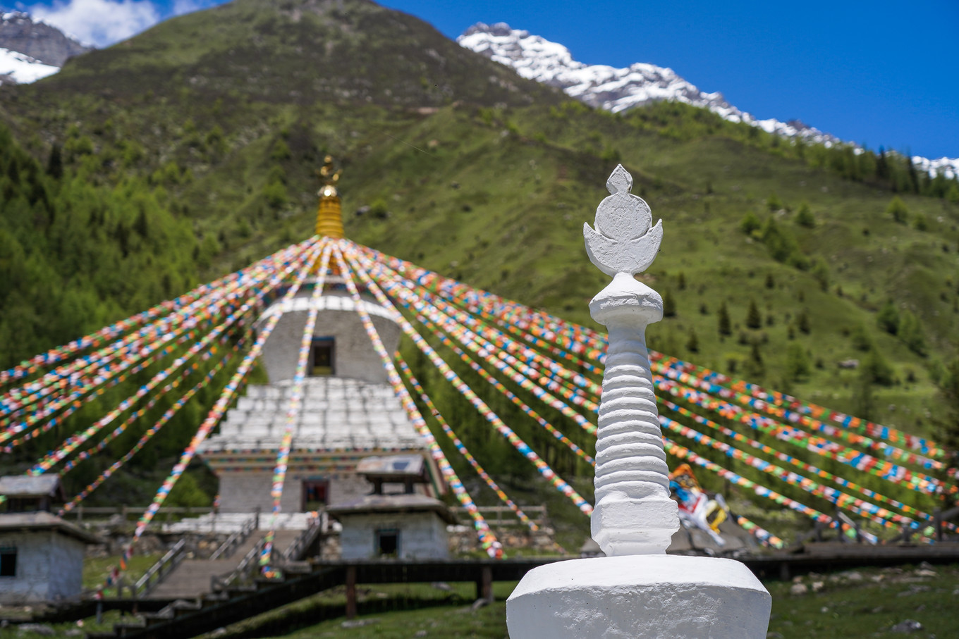 距离成都最近的户外天堂，这里比瑞士、阿尔卑斯还美