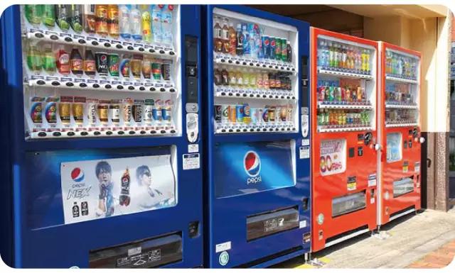 在日本的自助贩卖机里，你能买到全宇宙