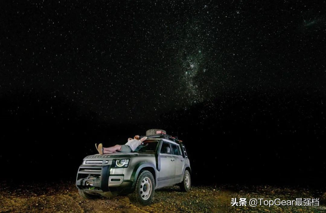 全新路虎卫士怎么样?去非洲越野试驾一下就知道啦