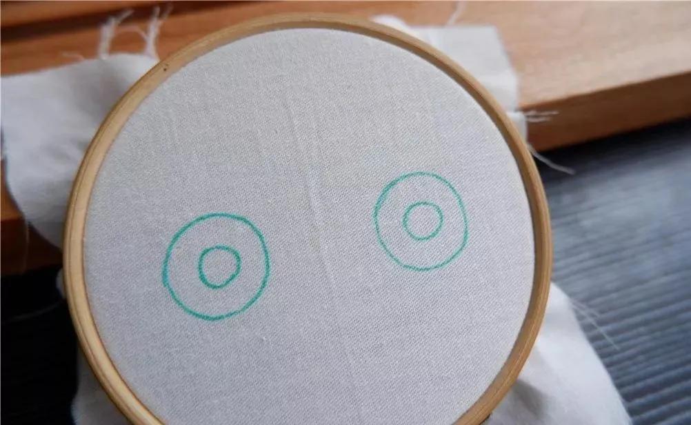 好看的手工刺绣复古耳环,简单刺绣耳环