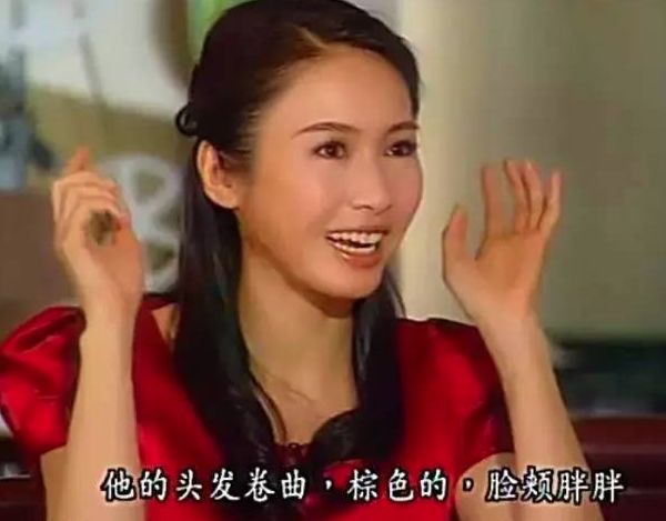 童颜针、裹胸布一代童星成了长不大的圈钱机器,她比房似锦惨多了