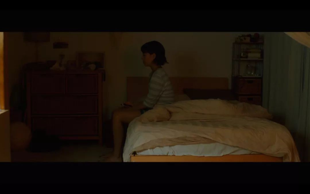 情趣内衣正在派送,我们正在分手