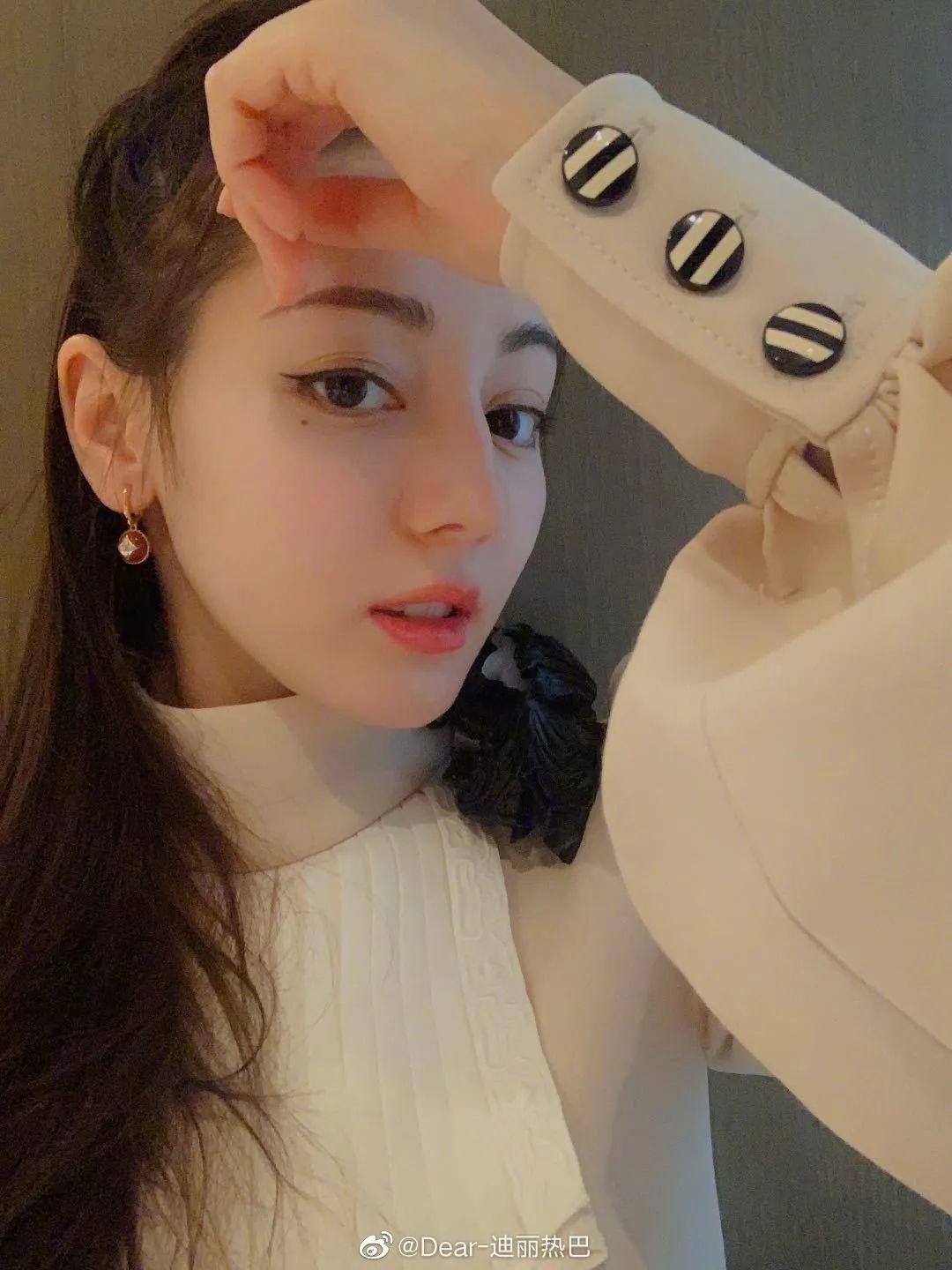 眼睛妆容教程显年轻,眼睛大比较自然的妆容