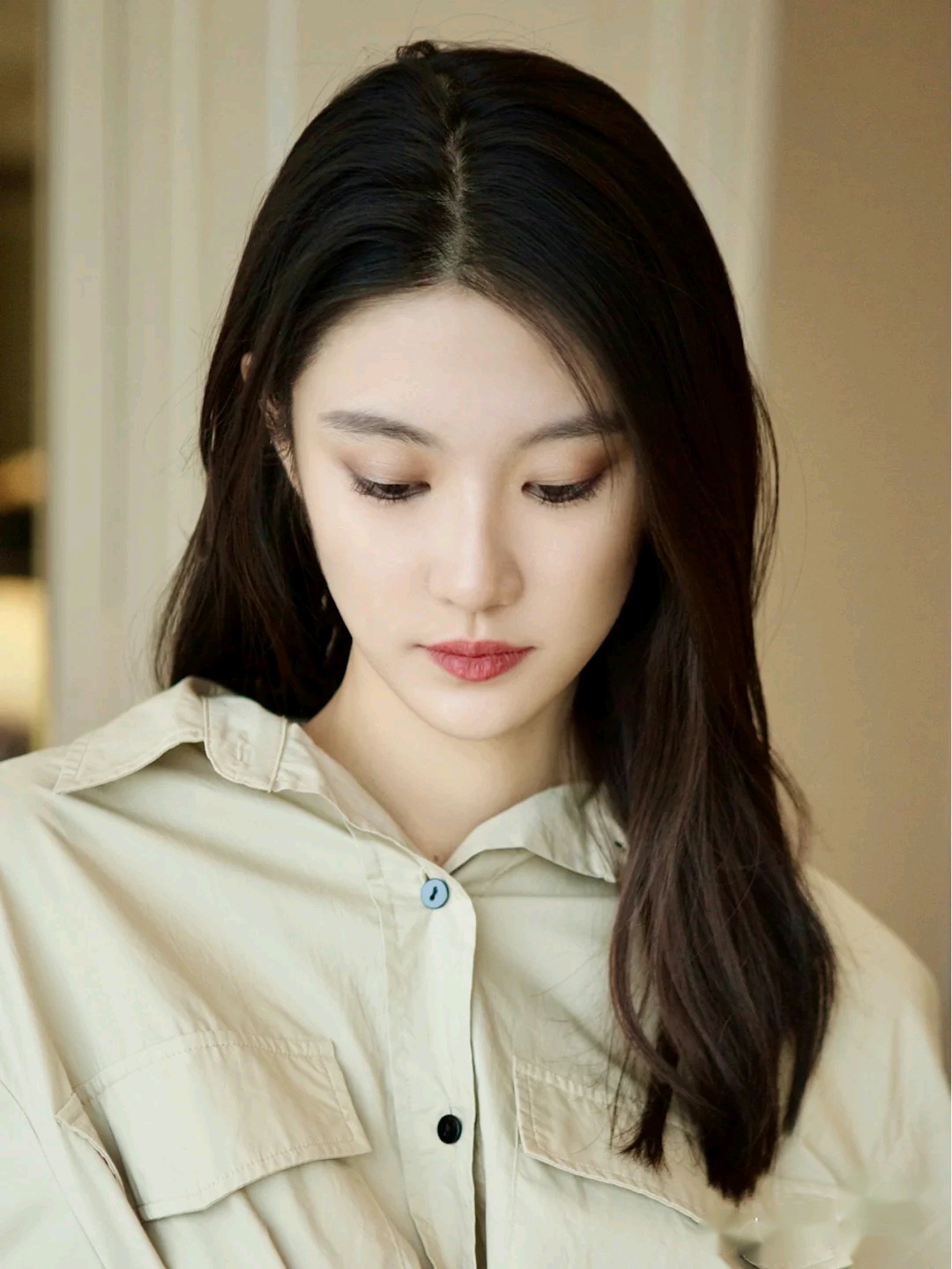 热门粉底液红黑榜干皮,dw粉底液和兰蔻持妆粉底液对比