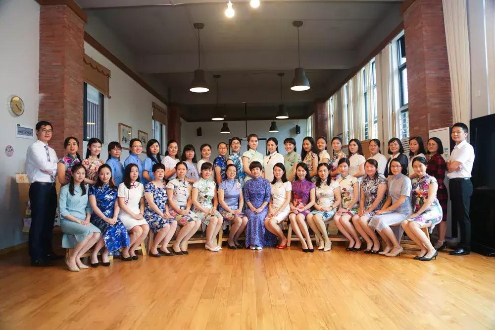 三尺讲台上的梦想,三尺讲台是我的梦想