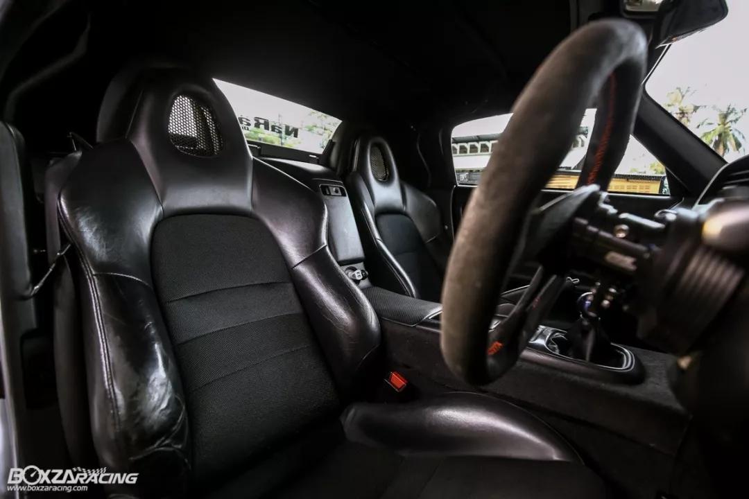 带你走进本田s2000,本田跑车s2000第一视角