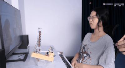 他是B站手工区鬼才,用13条视频收获近百万粉丝,曾冲上全站第一