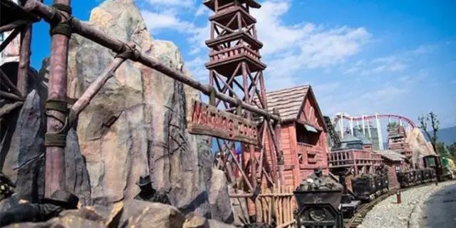 玩一次就回本的旅游卡,5000块钱去迪士尼玩一天够不够