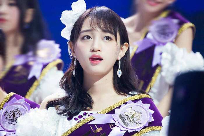 SNH48女团工资曝光！成员控诉吃不起饭，网友：还不如刷盘子