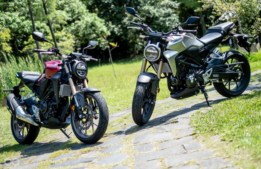 本田小排量旗舰摩托车cb300r,2023款本田cb300r国内优惠