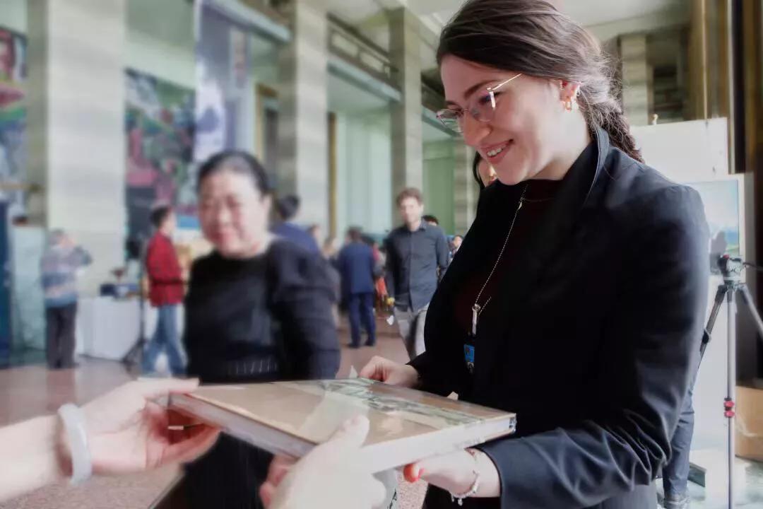 聚焦第十届联合国中文日，世茂铜雀台别墅“造像时代东方”