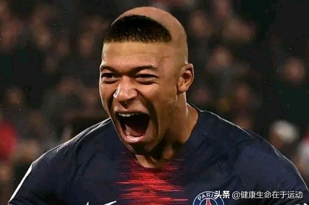 无人能及!C罗成当今足坛三大新星的超级偶像,2022年或加冕球王