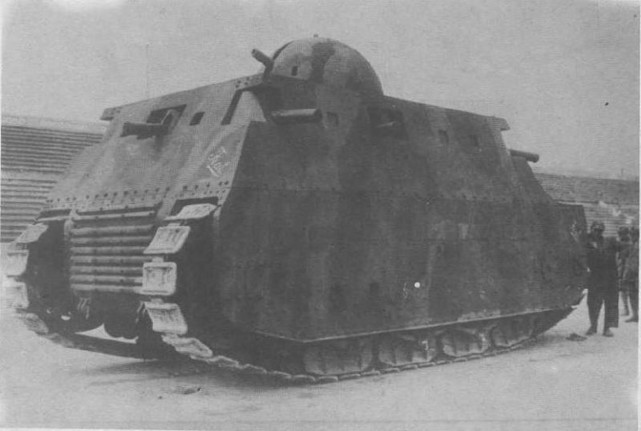 最讲武德意大利！设计画风让人啼笑皆非，还造步行坦克，脑洞太大