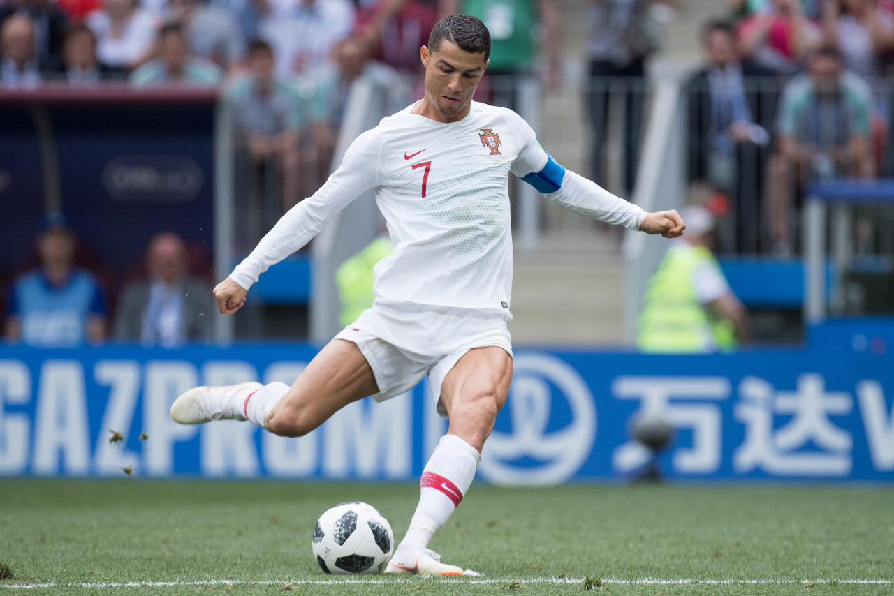 c罗数据切尔西,一分钟了解c罗十佳进球