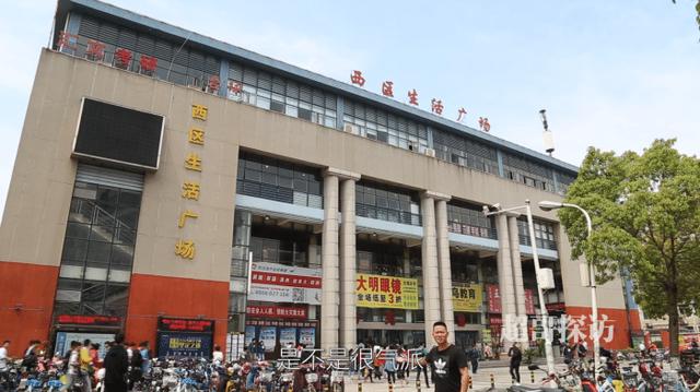 你看这个湖北工业大学，它又大又.......