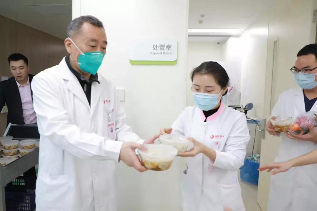 今天，我们告别了武汉八院——西安国际医学中心医院抗疫纪实