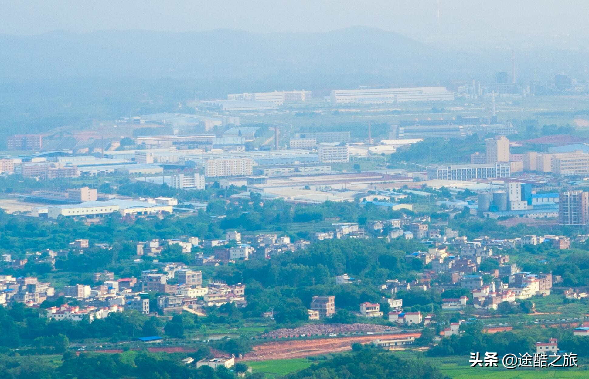 六景霞义山大风车地点,把车开到山顶的视频